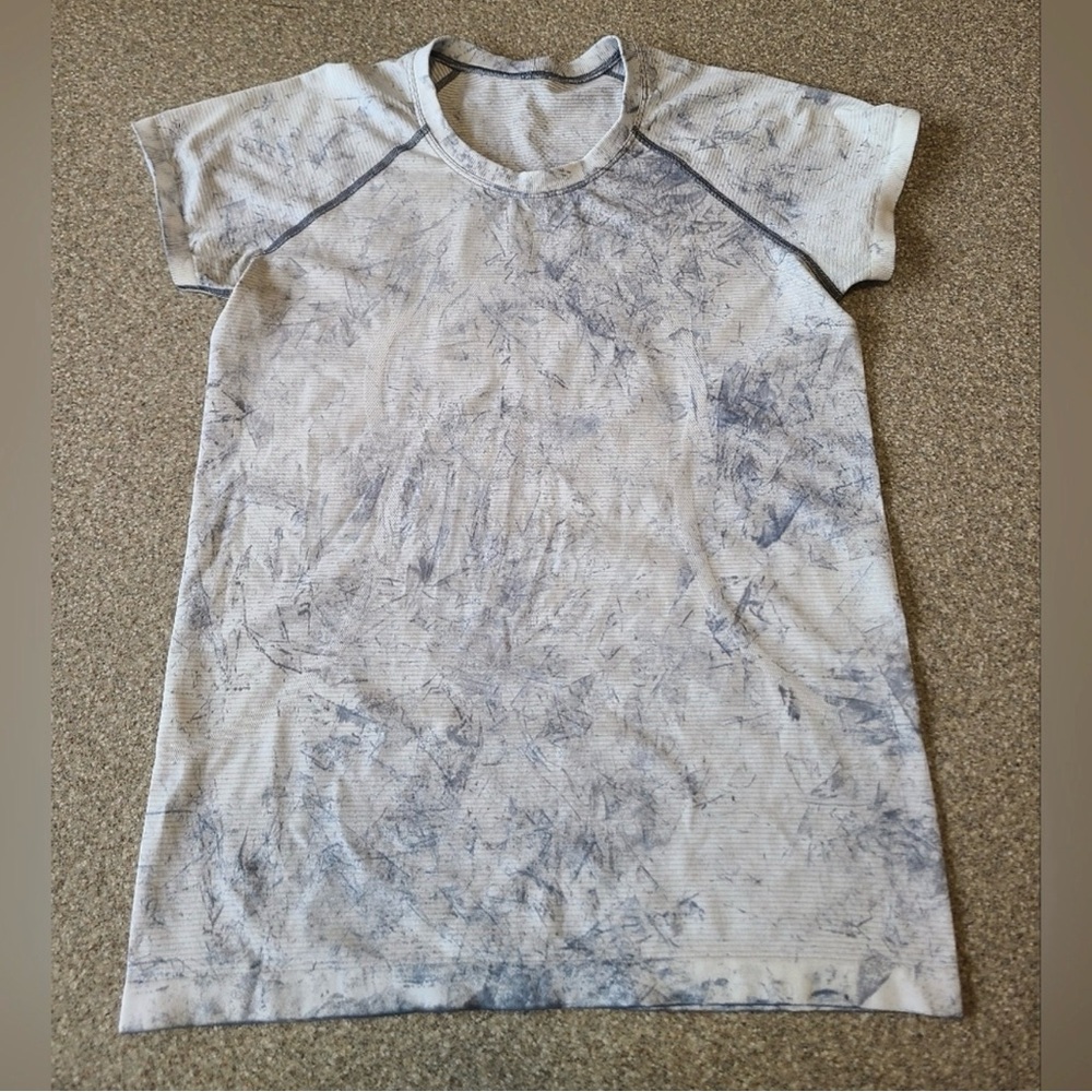 Womens lululemon swiftly tech tee size 10